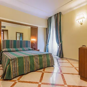 3* Hotel Raeli Noto